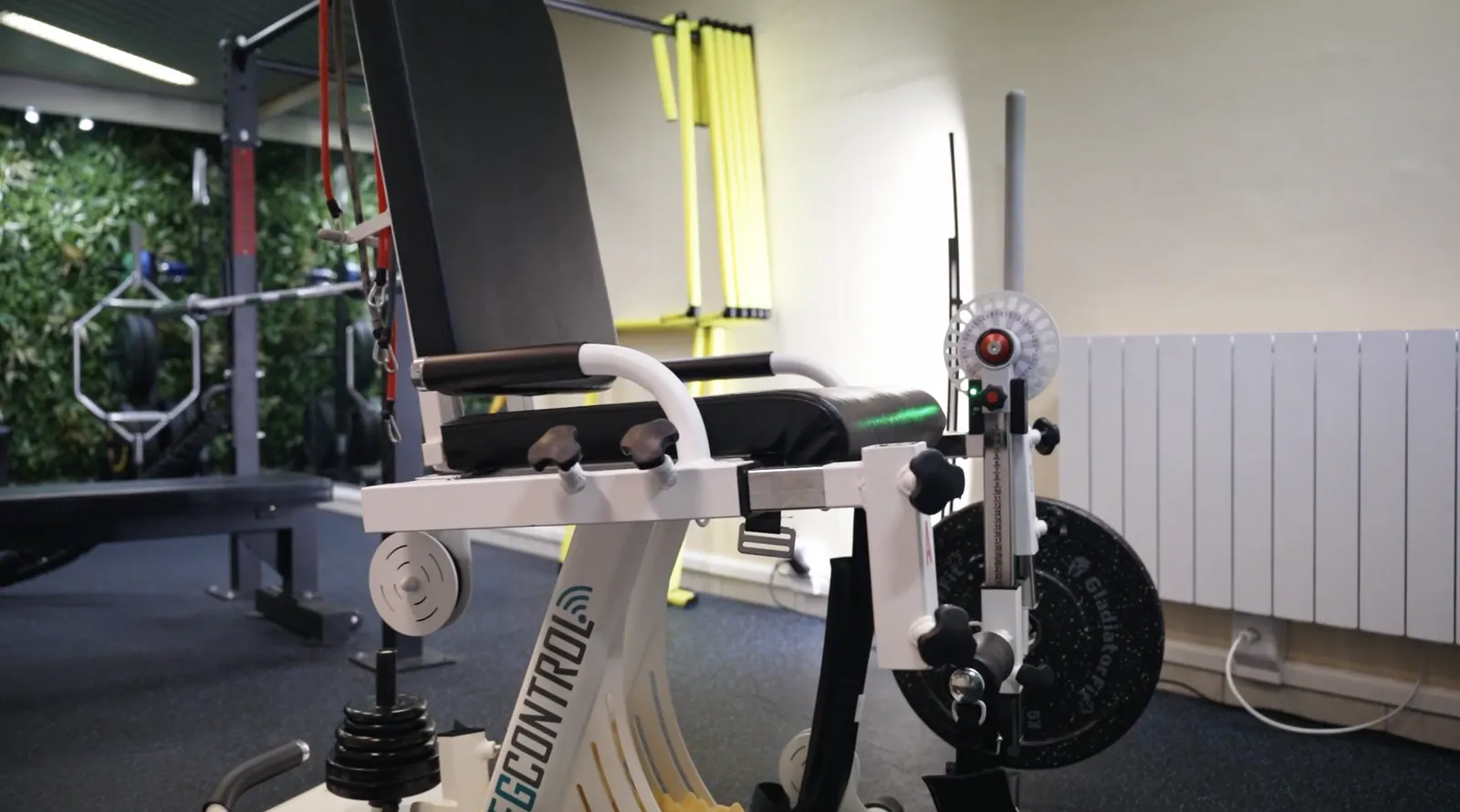 Machine de renforcement du quadriceps à angle contrôlé